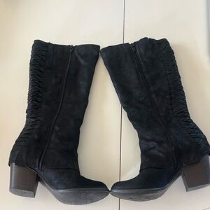 Fergalicious Black Heeled Boots with Braided Detail